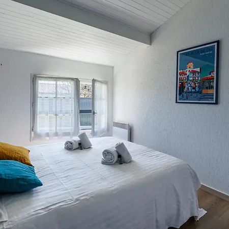 Blue Pool - Welkeys *